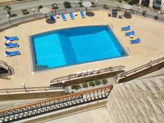 Adma Blue Screen - 2