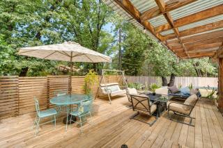 Modern Meadow Vista Vacation Home with Spacious Deck - - 9