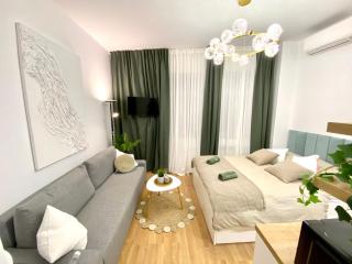 BRAND NEW Design studio Emerald - old town A/C - Bratislava - 7