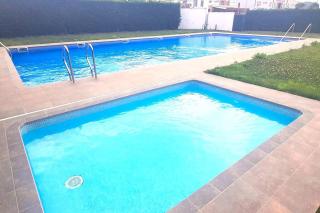 Vistas al mar con jardín privado, piscina y padel - 9