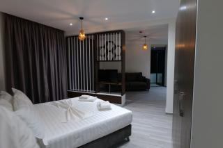 The Honeycomb Boutique Hotel - Golem - 6
