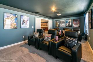 Lyon King Close to Tourist Attractions - Davenport - 7