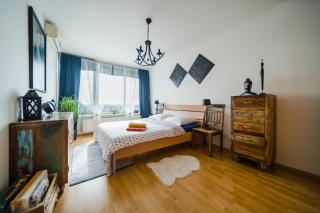 Comfy condo on the 20th floor & FREE parking - Bratislava - 0