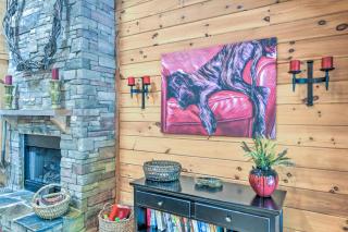 Luxury Cabin with Deck Less Than 5 Miles to Sapphire Valley! - Sapphire - 3