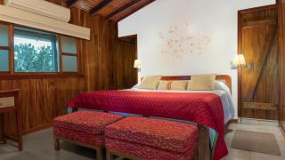 The Wooden House Hotel - Puerto Villamil - 8
