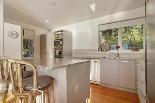 Kaioruru View - Diamond Harbour Holiday Home - Diamond Harbour - 2