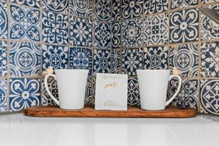 Contemporary Finishes - Studio Apt - Sloans Lake - 1