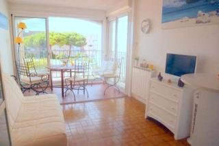 Emplacement idéal ! Studio vue port Plages à pied ! - 7