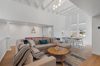 Luxurious Uptown Phoenix Townhome - Perfect Location & Sleeps 7! - Phoenix - 9