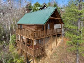 Breathtaking views of the Smokies, 3 mins to Gatlinburg - Gatlinburg - 1