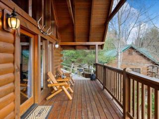 Breathtaking views of the Smokies, 3 mins to Gatlinburg - Gatlinburg - 3