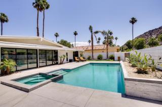 55 and Indian Wells Retreat Private Pool and Spa! - Indian Wells - 0