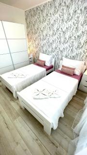 Apartment for 6 + free parking place - Zadar - 0