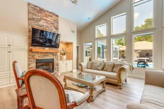 10-Acre Lakefront Home with Pool, Hot Tub and Dock! - Camdenton - 8