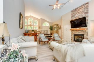 10-Acre Lakefront Home with Pool, Hot Tub and Dock! - Camdenton - 7