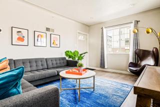 Stylish City Retreat - King Beds - Walk to Sloans Lake - 3