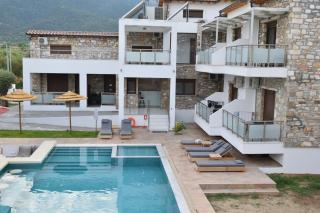 Dioscuri Luxury Apartments - Skala Potamias - 9