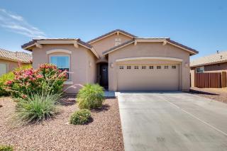 Remote Workers Welcome Chandler Home with Fire Pit - Chandler - 9