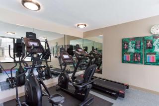 SureStay Plus Hotel by Best Western Greenwood - Greenwood - 2