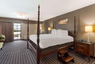 SureStay Plus Hotel by Best Western Greenwood - Greenwood - 8