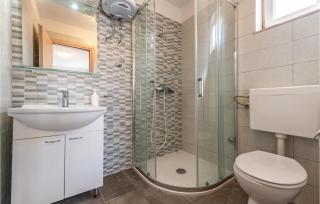 Awesome Home In Kustici With Kitchen - 6