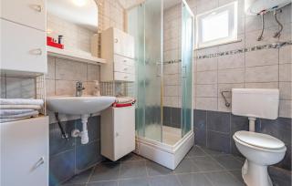 Awesome Home In Kustici With Kitchen - 4