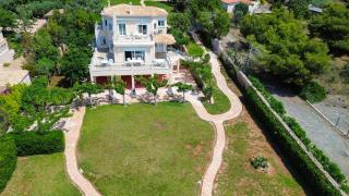 Waterfront 5BR Villa near Porto Heli by JJ Hospitality - Kouverta - 3