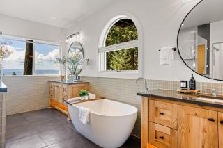 Escape to Wine Country Luxurious Getaway Awaits - Dundee - 8