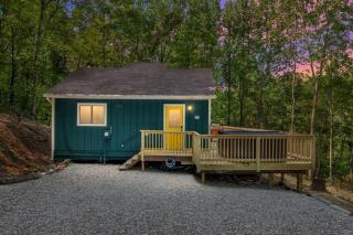 Forest Ridge Cabin - Hot Tub, Wi-Fi, National Park 15 Min, Fire Pit - 9