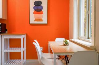 Colorful downtown condo, 2 bedrooms, king bed - Seattle - 5