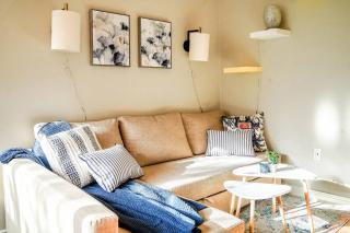 Colorful downtown condo, 2 bedrooms, king bed - Seattle - 4