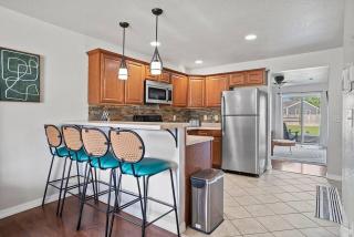 Charming Home-Pet-Friendly-LG Fenced Backyard - Rapid City - 2