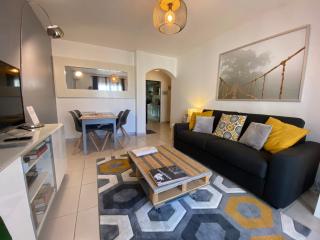 ToulonHost - Le Litardi - Superbe T2 - 2 pas des plages - Clim - Fibre - Toulon - 6