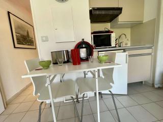 Studio cosy à 2 min de la plage, terrasse, parking privé - Cavalaire-sur-Mer - FR-1-226B-159 - Cavalaire-sur-Mer - 2
