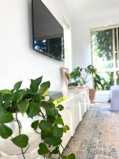 Wood Beachside Home Lennox Head - 7