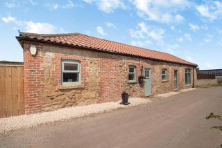 The Old Moat Barn - With Private Hot Tub - 5