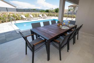 Holiday house JEWEL with private pool - Kornić - 3