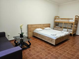 Coin Apartments & Poshtel - Chernivtsi - 5