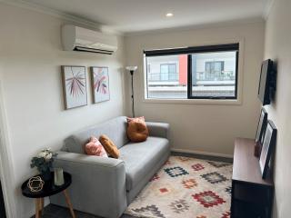 Adorable 1 bedroom Unit in Coombs - Weston Creek - 0