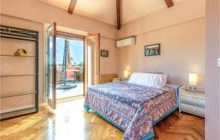Stunning Home In Elche - Elx - 4