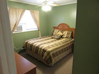 The Lake George Inn - Lake George - 6