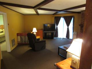 The Lake George Inn - 1
