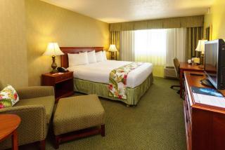 Ramada Plaza by Wyndham Waikiki - Honolulu - 2