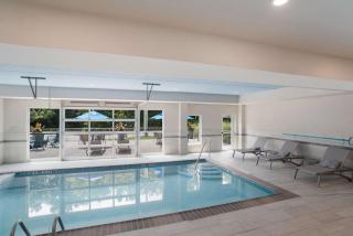 SureStay Plus Hotel by Best Western Elizabethtown Hershey - Elizabethtown - 8
