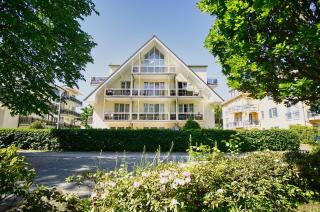 strandnahe Ferienwohnung mit 2 Balkonen - Haus am Kurpark FeWo 12 - Baabe - 9