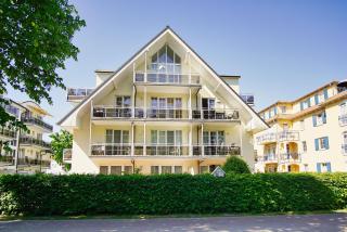 strandnahe Ferienwohnung mit 2 Balkonen - Haus am Kurpark FeWo 12 - Baabe - 2