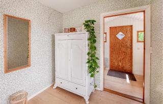 Awesome Home In Harlösa With Lake View - Harlösa - 8
