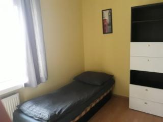 Macedonia Home - Warschau - 1