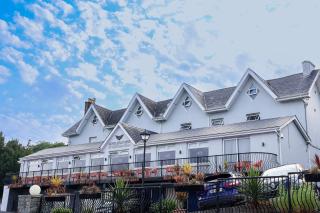 Bella Vista Hotel & Self Catering Suites - Cobh - 0