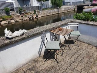 Moments Apartment - Rust - 2